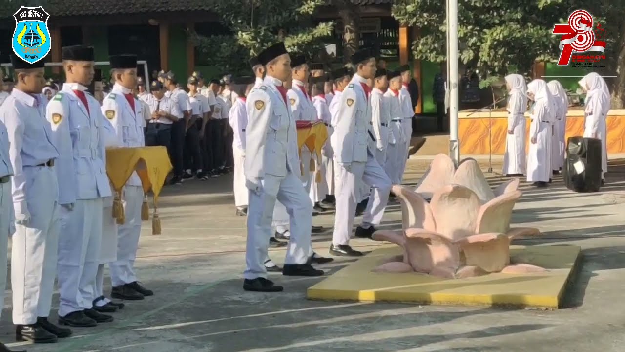 Upacara HUT RI ke 78 Tahun SMP Negeri 3 Demak