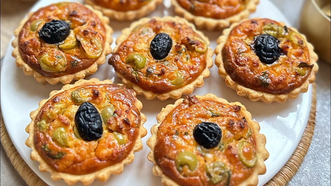 ميني كيش بعجينة الماء بدون بيض ❌ولا زبدة❌بحشو بدون كريمة طازجة❌بدون ياغورت طبيعي❌وصفة جد اقتصادية