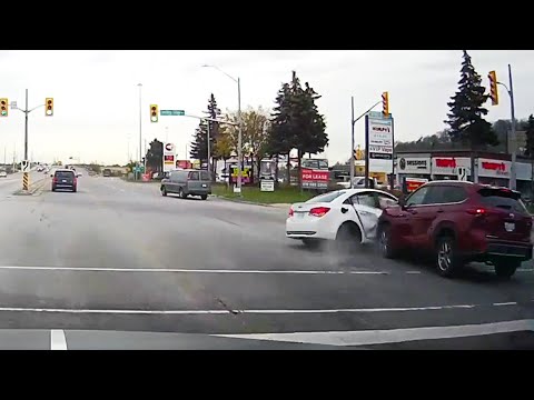 Bad Drivers Compilation 2021 (Hit and Run, Car Crash & Road Rage) #79