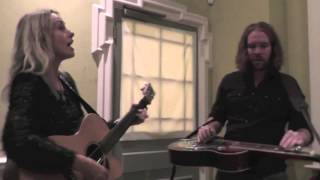 Video thumbnail of "Lisa Redford 'Live Your Life' Pre Gig Rehearsal with Dobro"