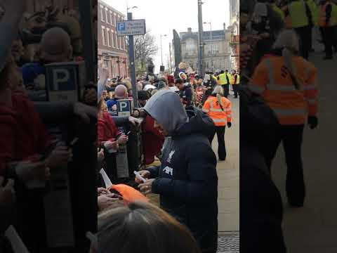 TravelVlog : Meeting LFC Players at Hope St Hotel Liverpool