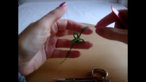 Tatting step 4 - How to join the last ring to the first ring