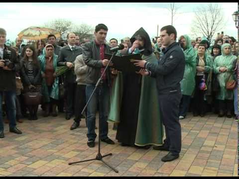 Памятник Серафиму Саровскому в Белгороде