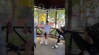 Olm Ayıp Değil Mi Ln Abilerinin Yanında Böyle Oturuyorsun