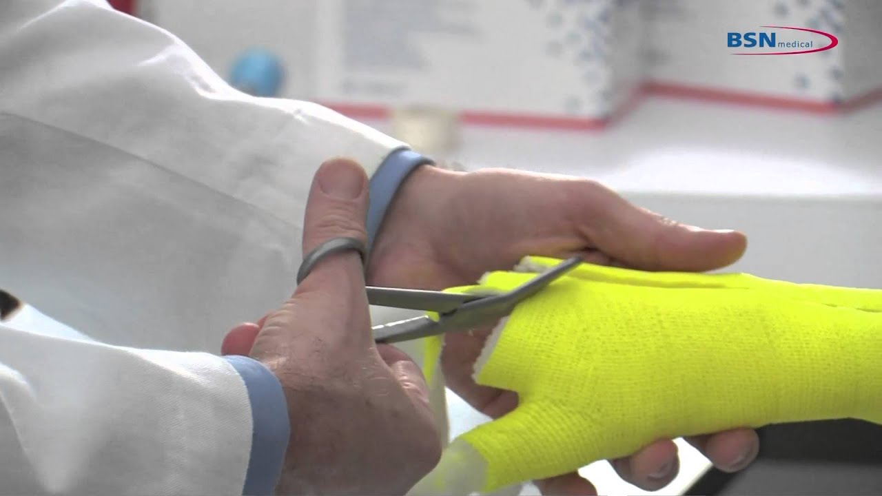 Synthetischer Stützverband Abnehmbarer Daumenverband in Kornährentechnik_DE_von BSN medical.mov