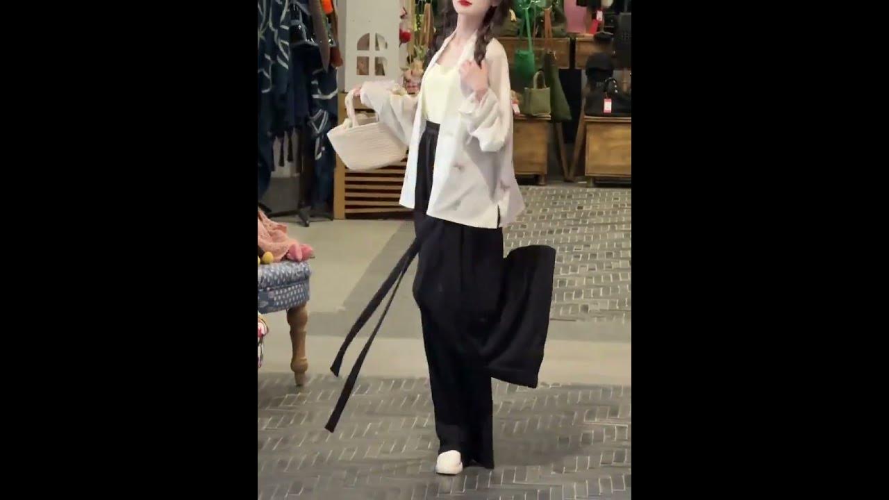No one told me that Song pants are so tall and thin#Ambience #Hanfu #National style and an