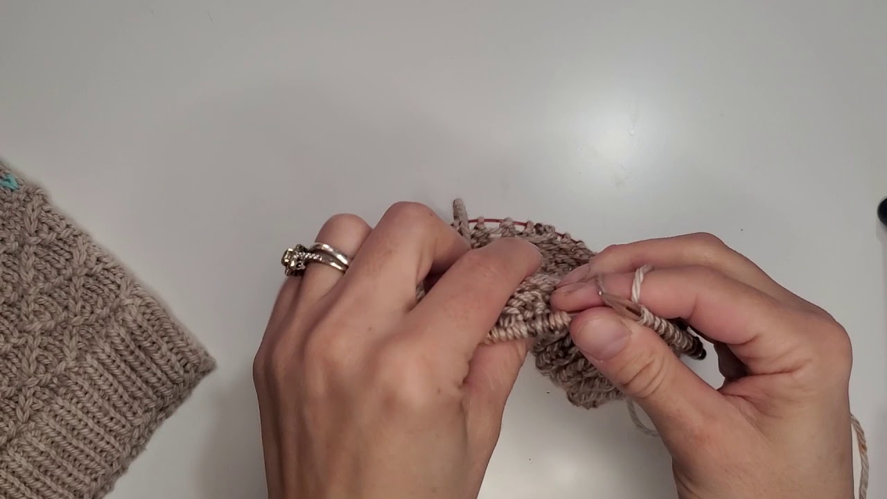 Slht Thread slLt and slRt knitting tutorial - YouTube
