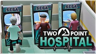 『Two Point Hospital 雙點醫院』有遊戲機可以玩就不會無聊啦! 『Two Point Hospital 雙點醫院』有遊戲機可以玩就不會無聊啦!
