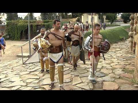 Spanish city of Merida hosts festival to rekindle with its Roman-past