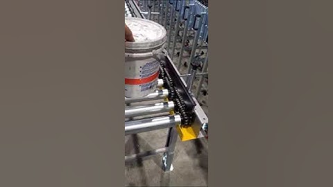 Driven roller conveyor (Transportador de Roletes Acionados)