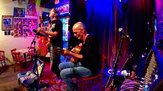 "Life Song" LIVE at Luna Star Cafe in North Miami #loefguitar #lunastar #miami 
