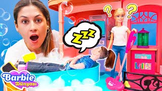 Ayşe Ve Barbie Temizlik Yapıyorlar, Ama Ken... Ken Ne Yapıyor? Barbie Videoları.