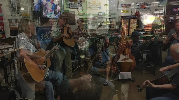 Bluegrass Thursdays at the Grand View Market