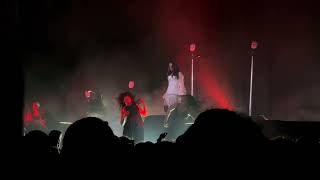 BANKS - Off With Her Head Tour London 24 Oct 2025, Part 3 Make It Up Waiting Game Begging For Thread