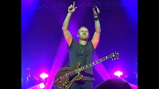 Download Lagu Lifehouse - Hanging By A Moment - Boston, MA - 08-09-2017 MP3