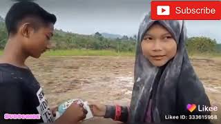 Vidio tiktok /like anak SD pacaran