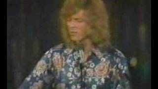 DAVID BOWIE - First TV appearance 1970 - SPACE ODDITY chords