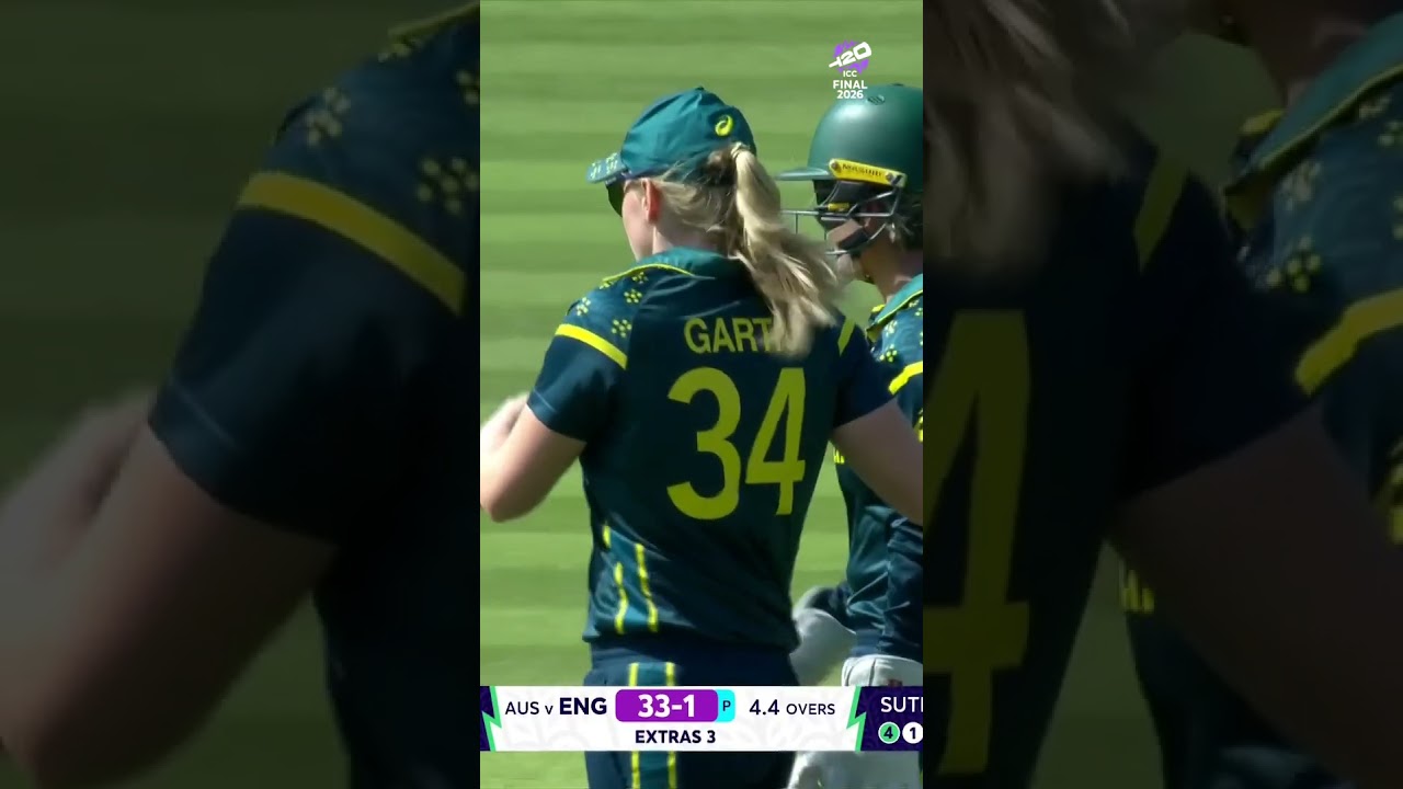 Caught. Reviewed. Confirmed ☝️ Beth Mooney's brilliance ends Danni Wyatt-Hodge's stay 🔥 #T20WorldCup