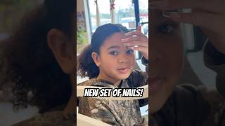 Watch Scarlett's reaction to her new nails 💅🏽 #nails #nailinspo #shorts