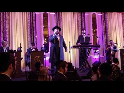 Shea berko singing 'arzei' at wedding with lipa brach production