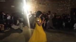 Uzma Swati Best Pushto Maidani Garam Dance Mis Mardan Hijra