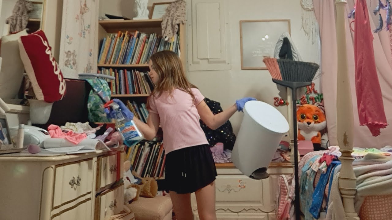 Deep Cleaning my messy room