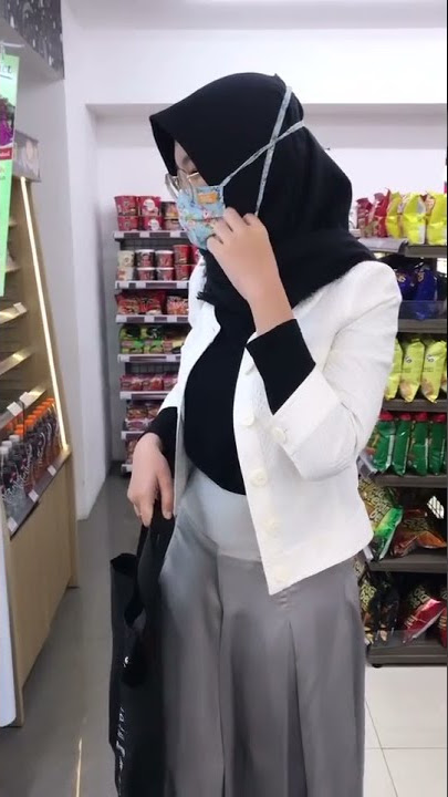 Story WA Mentahan halu Manasin mantan, prank temen. Belanja di indomaret.