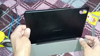 Tablet Standı Masa Üstü Sabit Konumlandırma İşlemi Positioning The Tablet Stand Stably On The Table