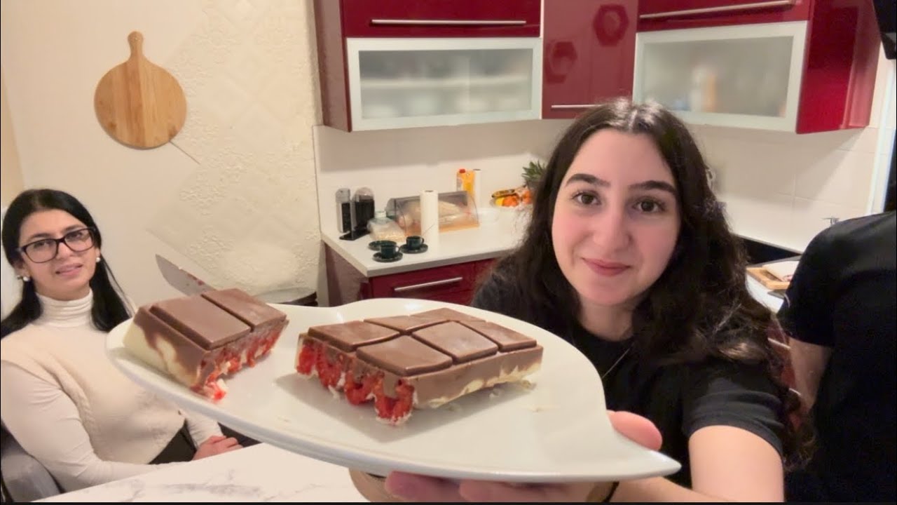 ՎԵՐՋԱՊԵՍ ՄԵՐ ՀՅՈՒՐԵՐԸ ԵԿԱՆ | ԻՆՉ ՊԱՏՐԱՍՏԵՑԻ և ԻՆՉՊԵՍ ԴԻՄԱՎԻՐԵՑԻ | ՀԵԼԵՆԻ և ՍԱՄՈԻ ՊԱՏՐԱՍՏԱԾ ՇՈԿՈԼԱԴԸ