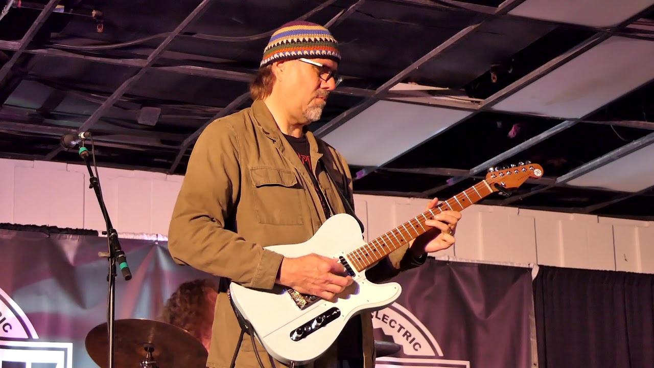 Greg Koch (Koch Marshall Trio) - Heed The Boogaloo - 5/3/19 Dallas International Guitar Festival - YouTube 1AnitrasDance