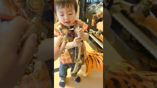 🍒Children's Day! Swing the Japanese sword! 👶✨こどもの日！日本刀を振るよ！👶✨ by 【Cute Japanese Baby Vlog(*'▽')】可愛い日本の赤ちゃんのVlog 1,781 views 7 days ago 2 minutes, 38 seconds