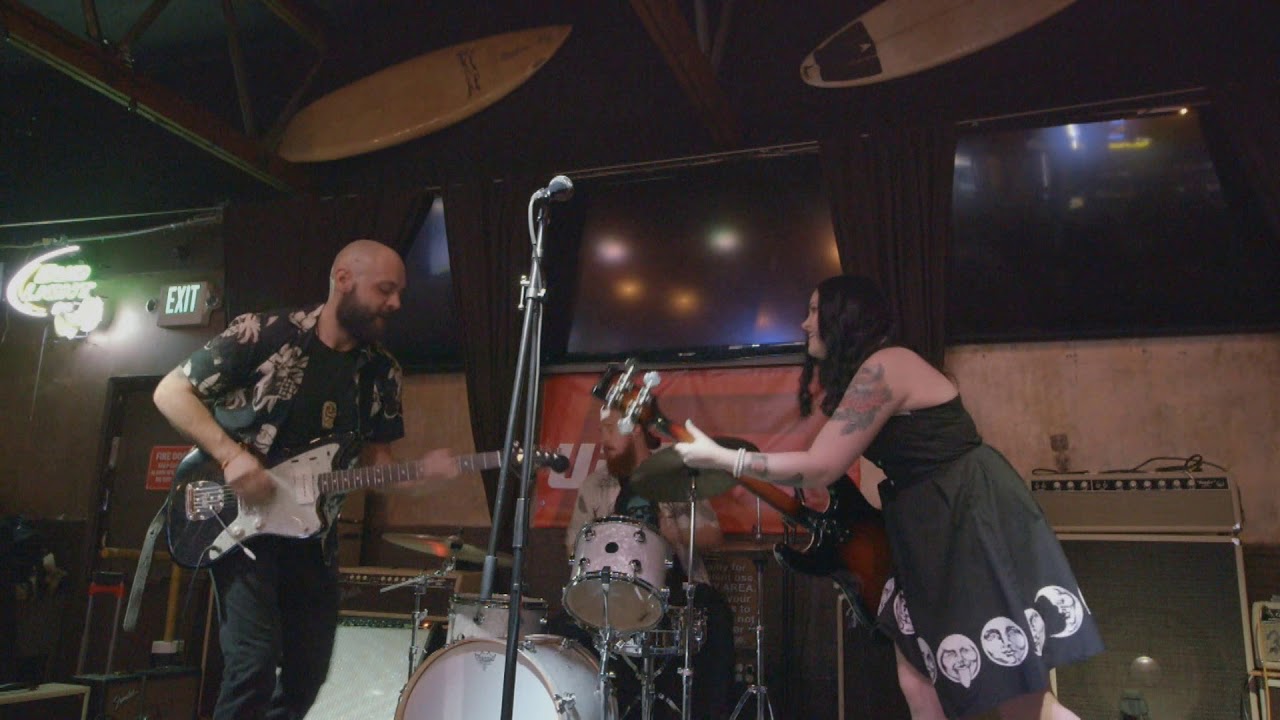 Voodoo Surfers "Hotrod Hell Kittens" Winter Surf Fest 2018