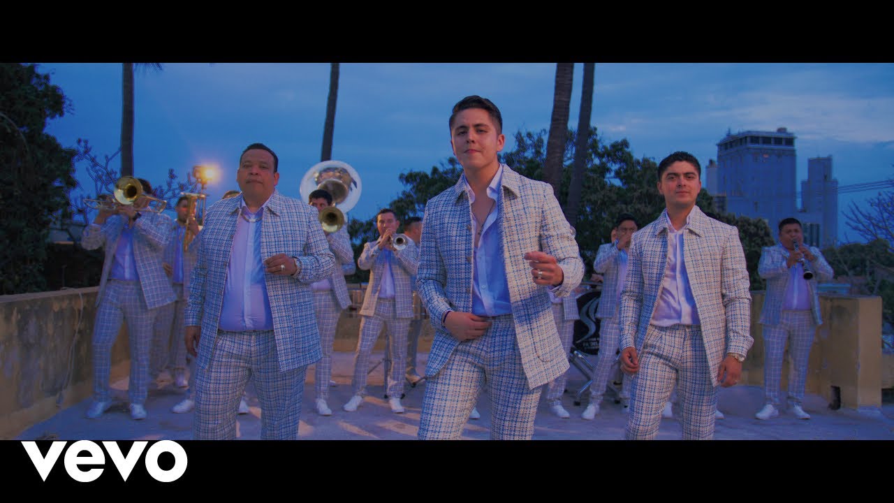 Banda Los Sebastianes De Saúl Plata - Besos