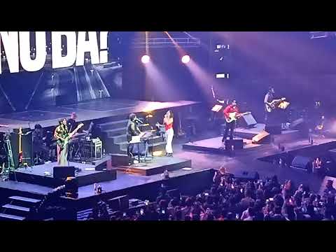 221023 @The Juans  - BTNS ft. Janine Teñoso (Live in Araneta)