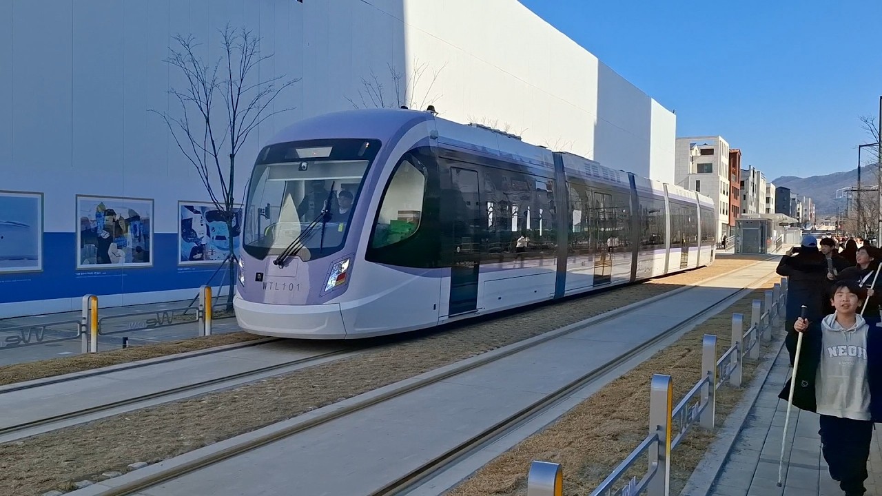 위례선 위례 트램 초도 편성 시운전 위례솔 출발