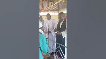 Mwili Na Damu Ya Bwana Yesu Kristo Ikuhifadhi Mwili Na Roho Hadi Uzima Wa Milele Amina 