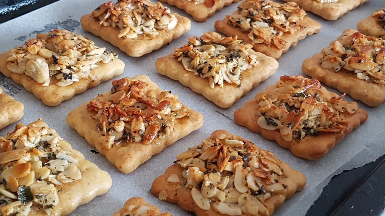 بسكويت مملح خياال!! بمذاق عمركم ماذقتوه لن يتبقى منه شيئ في ثواني مثل الجاهز بمكونات جد بسيطة