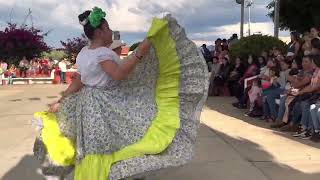 Bailables en la Plaza De La Escondida Michoacán,2022