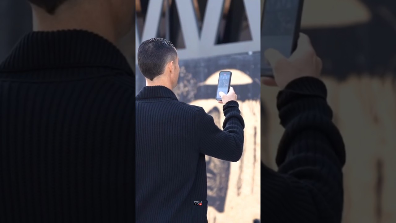 Ronaldo visited his mural at the House of Nassr 🔥