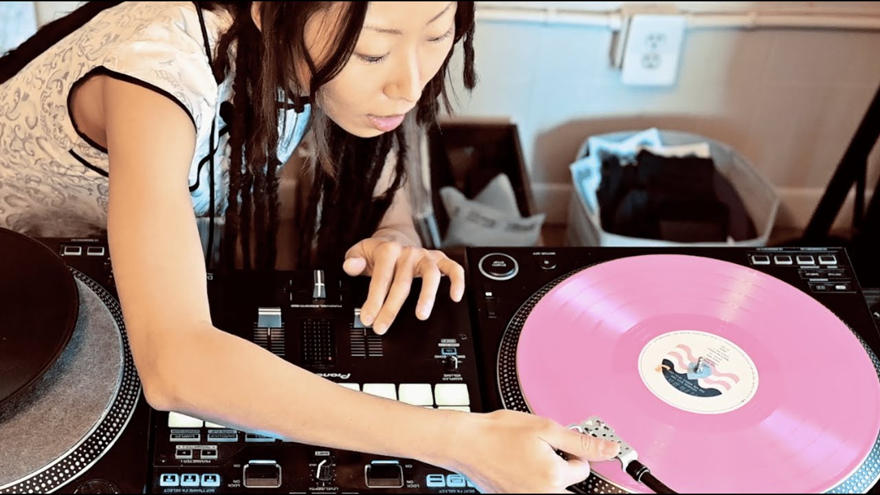 All-Vinyl Chinese Old Songs (1970s-80s)