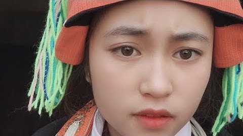 Gép hình Cô gái mặc áo dân tộc xinh đẹp- kênh VHDTD