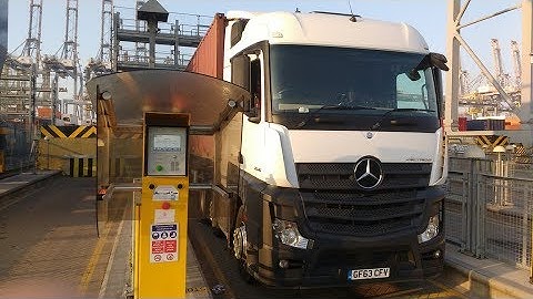 London Gateway Container Terminal for Truck Drivers