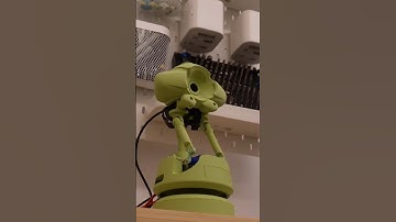 Feeling dizzy in robot VR #3dprinting #robotics #animatronics