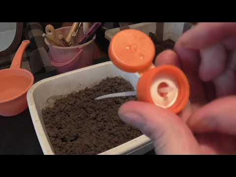 Самодельная мини лейка для полива рассады - YouTube