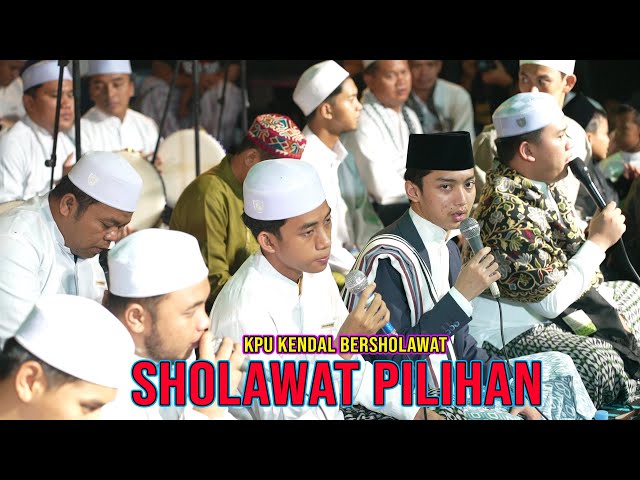 SHOLAWAT PILIHAN GUS AZMI GUS WAFI ABAN ALDAN HENDRA SYUBBANUL MUSLIMIN LIVE KPU KENDAL class=