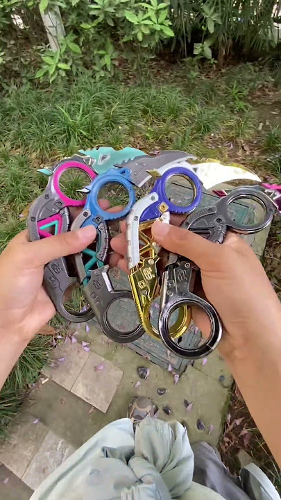 #apex #heirloom #wraithheirloom #octane #bloodhound #raptorclaw #lifeline #unboxing