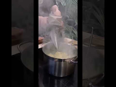 готовьтесь, вы сейчас будете дымить🤣