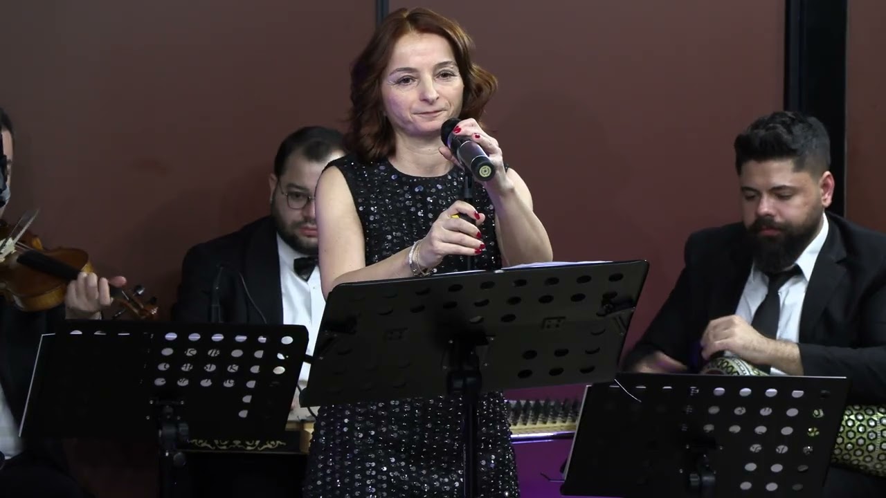 Nursel Öksüz - Beklemekten bıkmadın mı ? & Selâm vermeden gelip geçersin