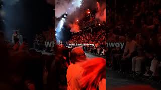 what a crazy runway !!!😱 #fashion #trending #runway #viral #shorts #model