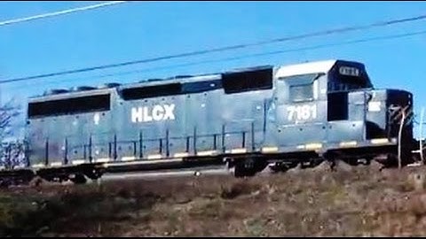 HLCX Leaser on CSX Autorack Train